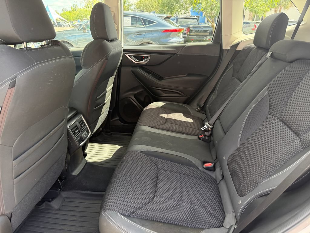 Used 2019 Subaru Forester Premium AWD/4WD image 11