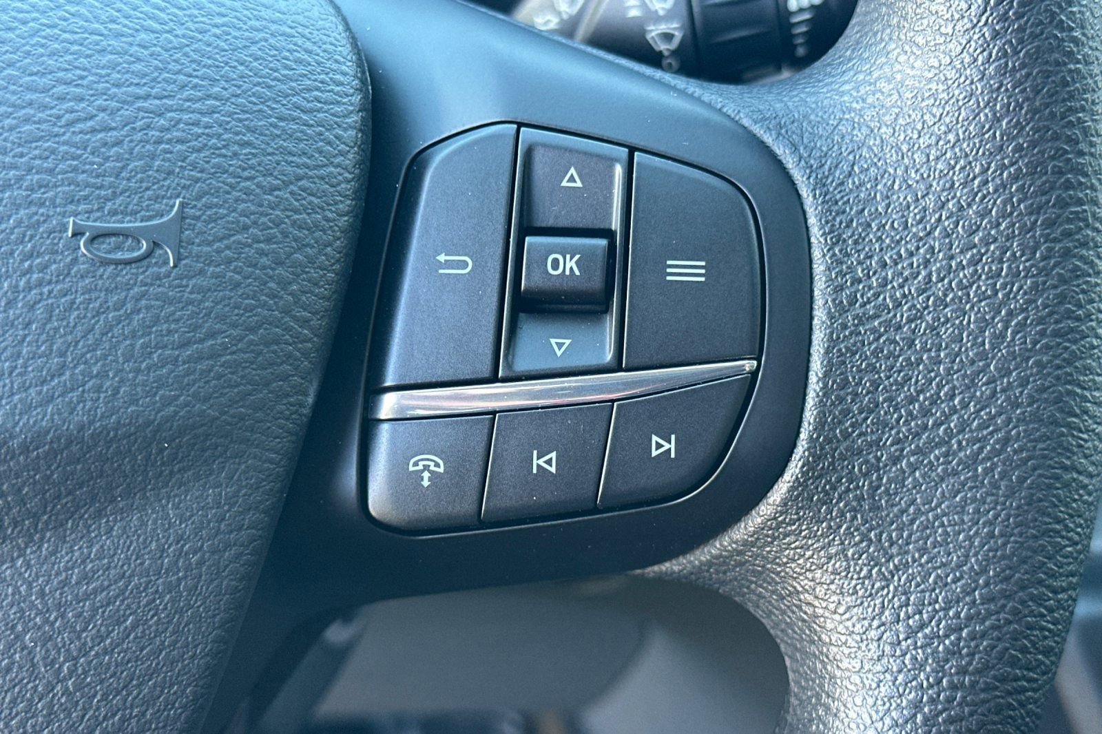 New 2026 Ford Transit 150 Low Roof image 25