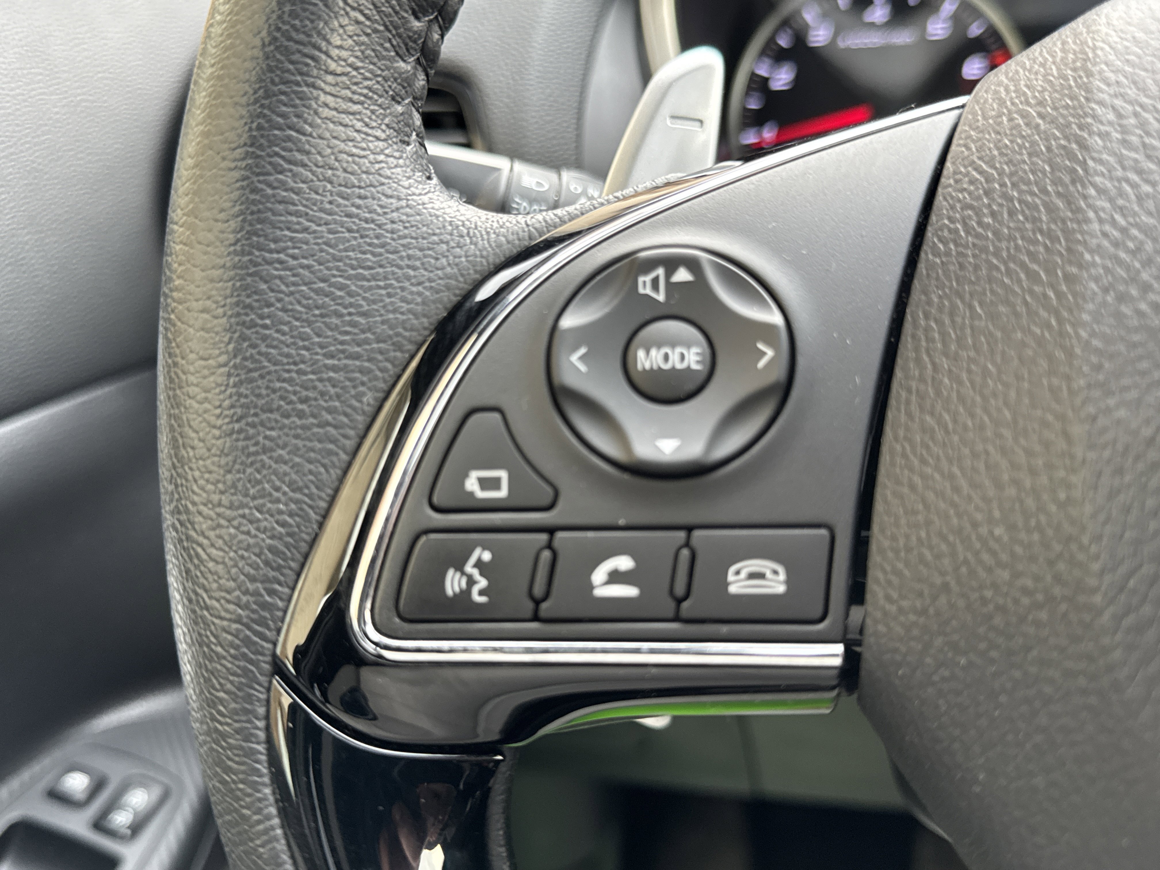 Used 2024 Mitsubishi Eclipse Cross SEL image 18