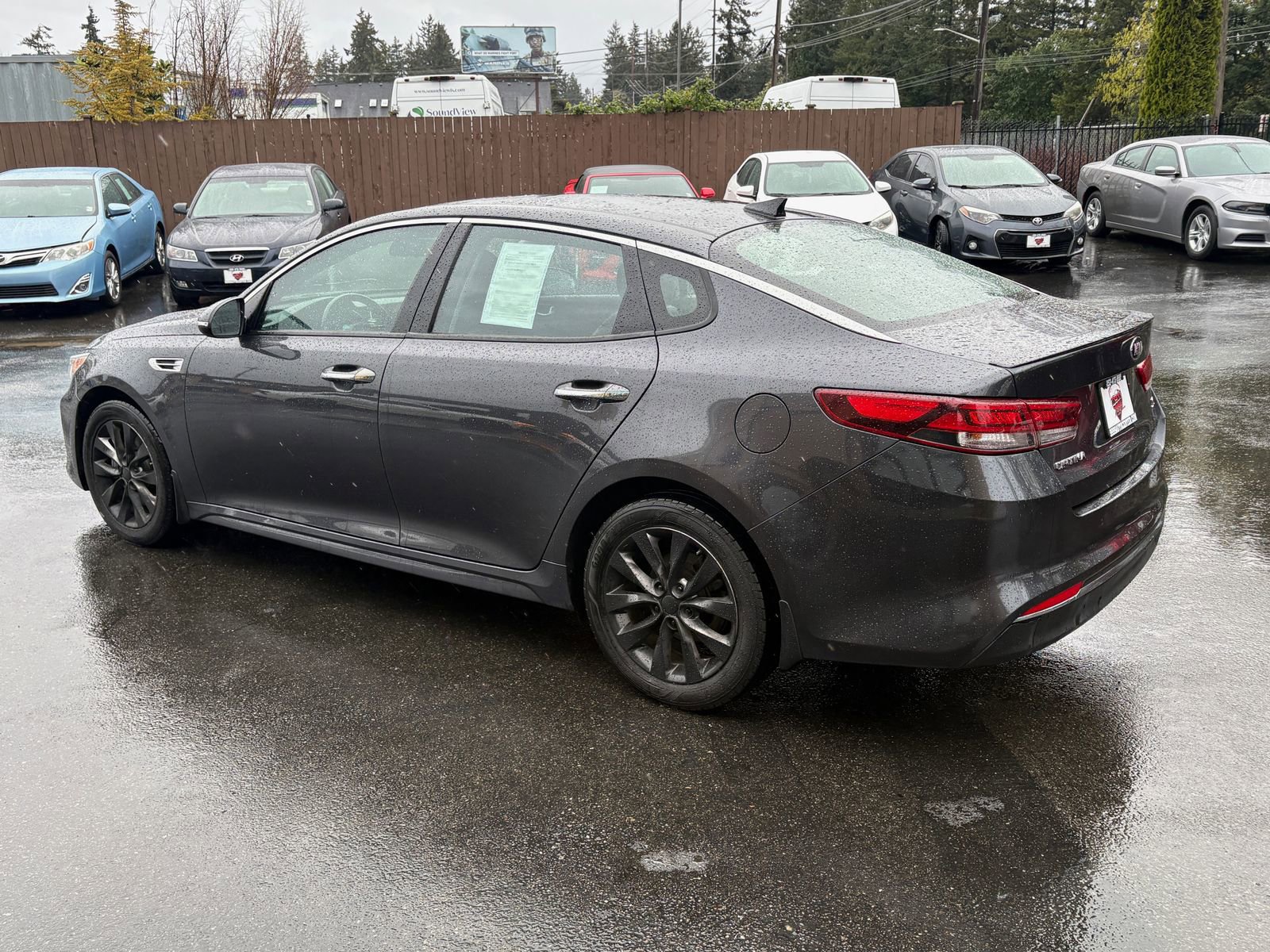 Used 2018 Kia Optima S w/ Panoramic Sunroof Package image 5
