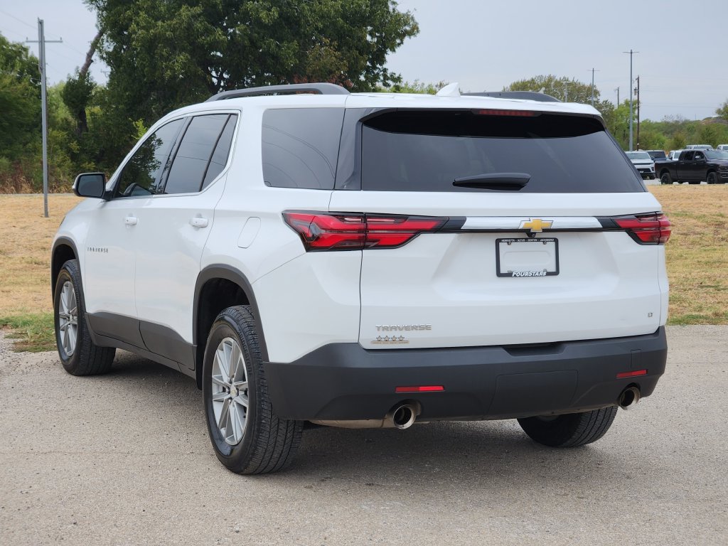 Used 2023 Chevrolet Traverse LT FWD image 5
