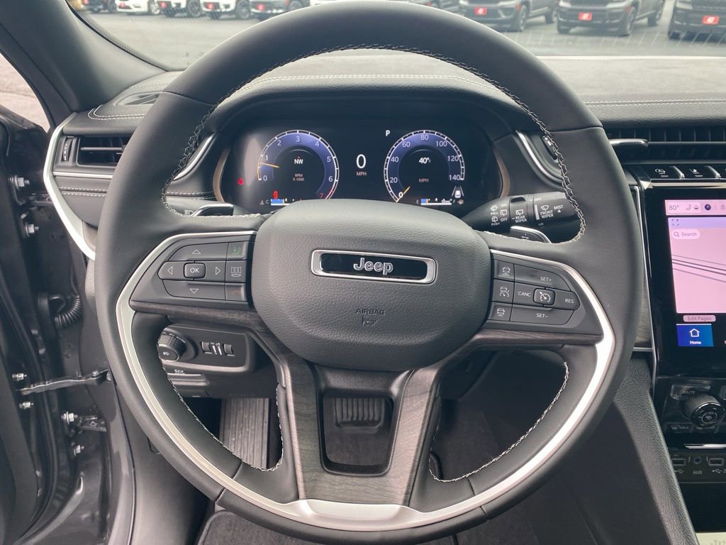 New 2025 Jeep Grand Cherokee L Limited image 16