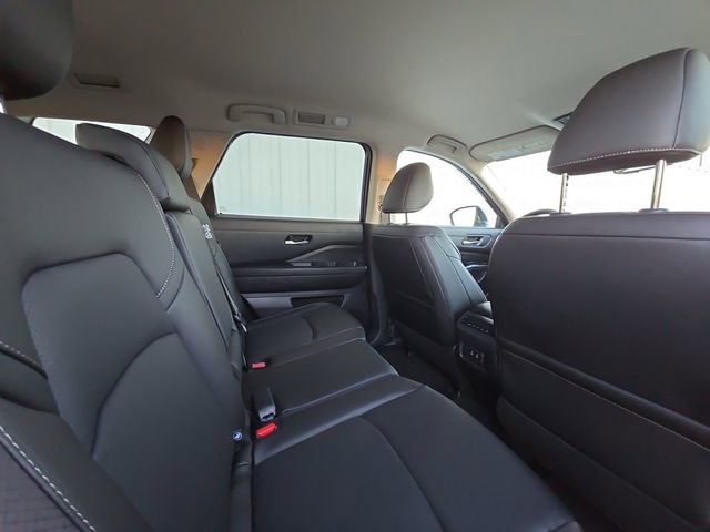 New 2026 Nissan Pathfinder SL image 29