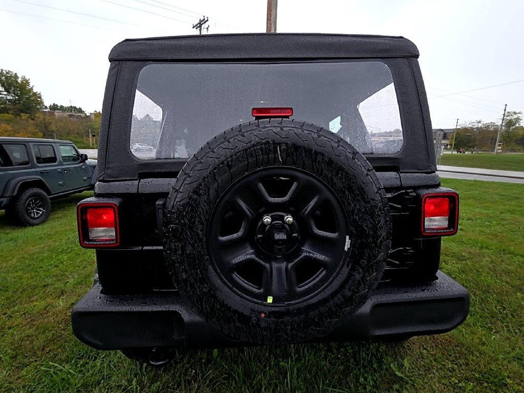 New 2026 Jeep Wrangler Unlimited Sport AWD/4WD image 6