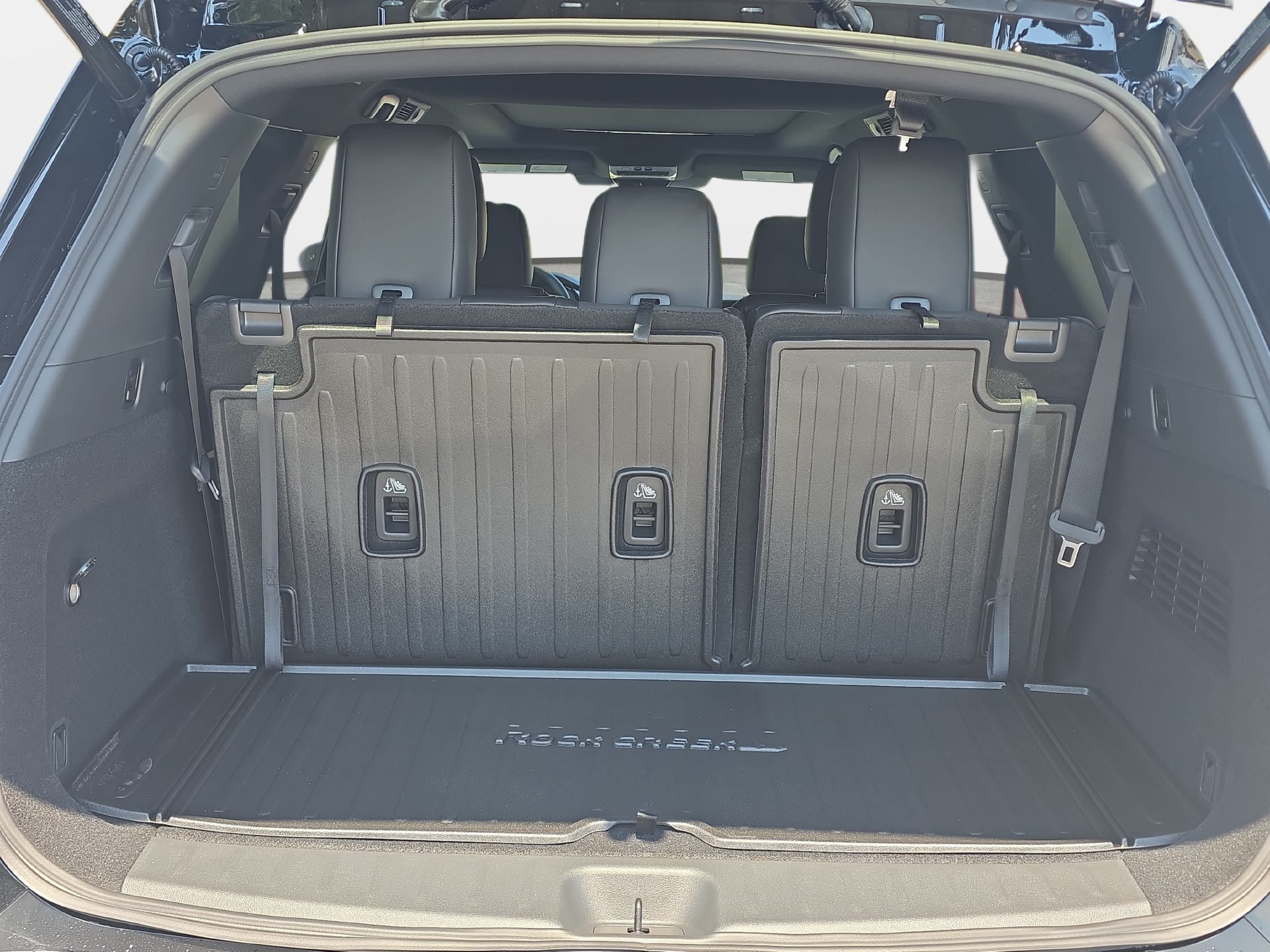 New 2026 Nissan Pathfinder Rock Creek w/ Rock Creek Premium Package AWD/4WD image 12