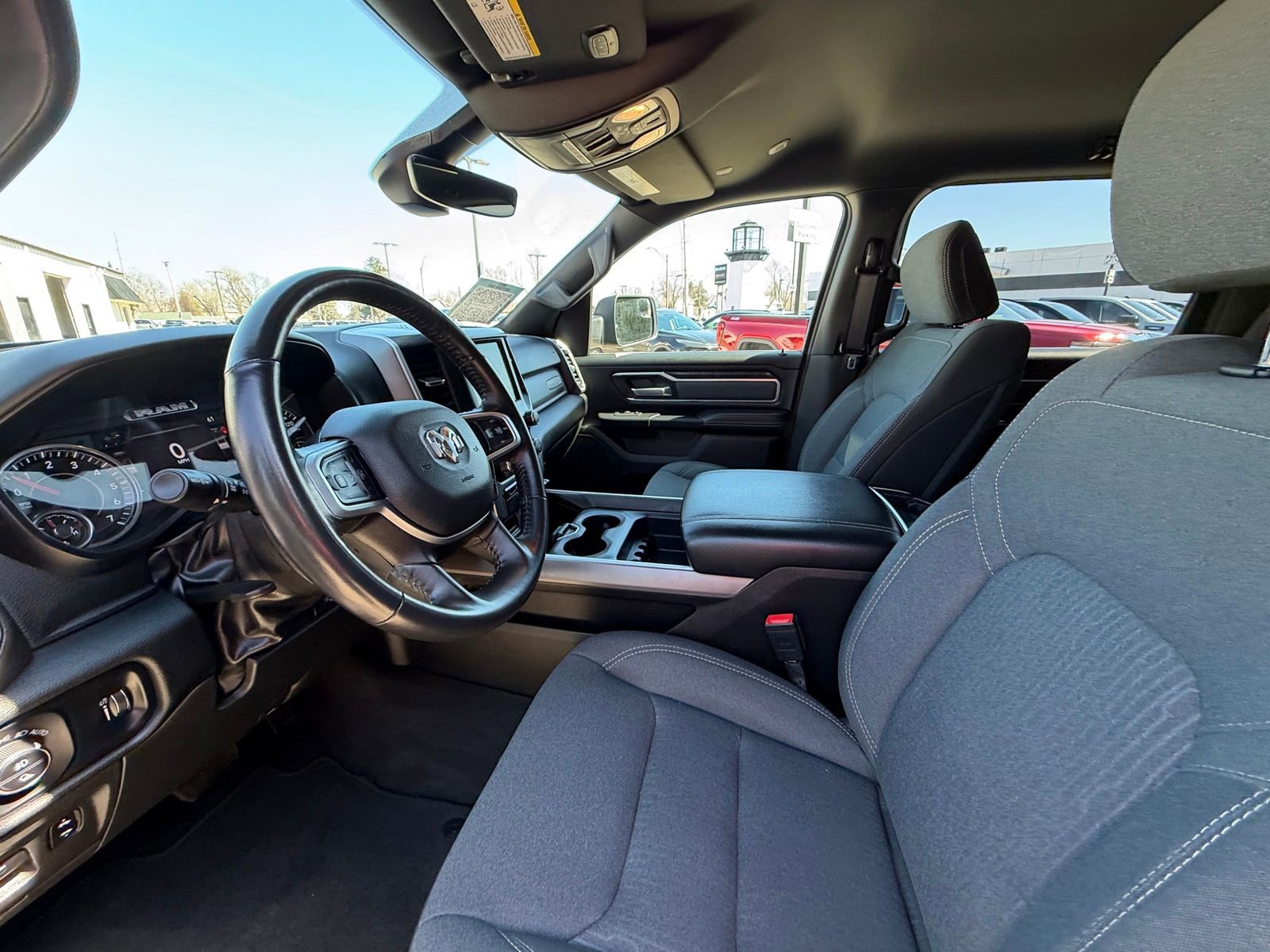 Used 2022 RAM 1500 Big Horn AWD/4WD image 4