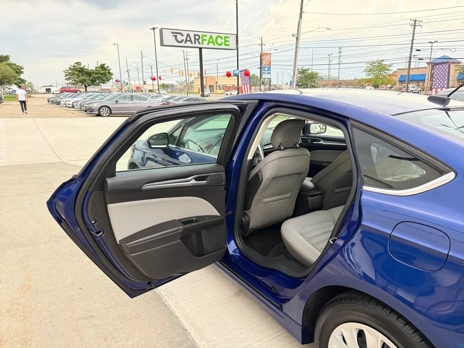 Used 2014 Ford Fusion S FWD image 17
