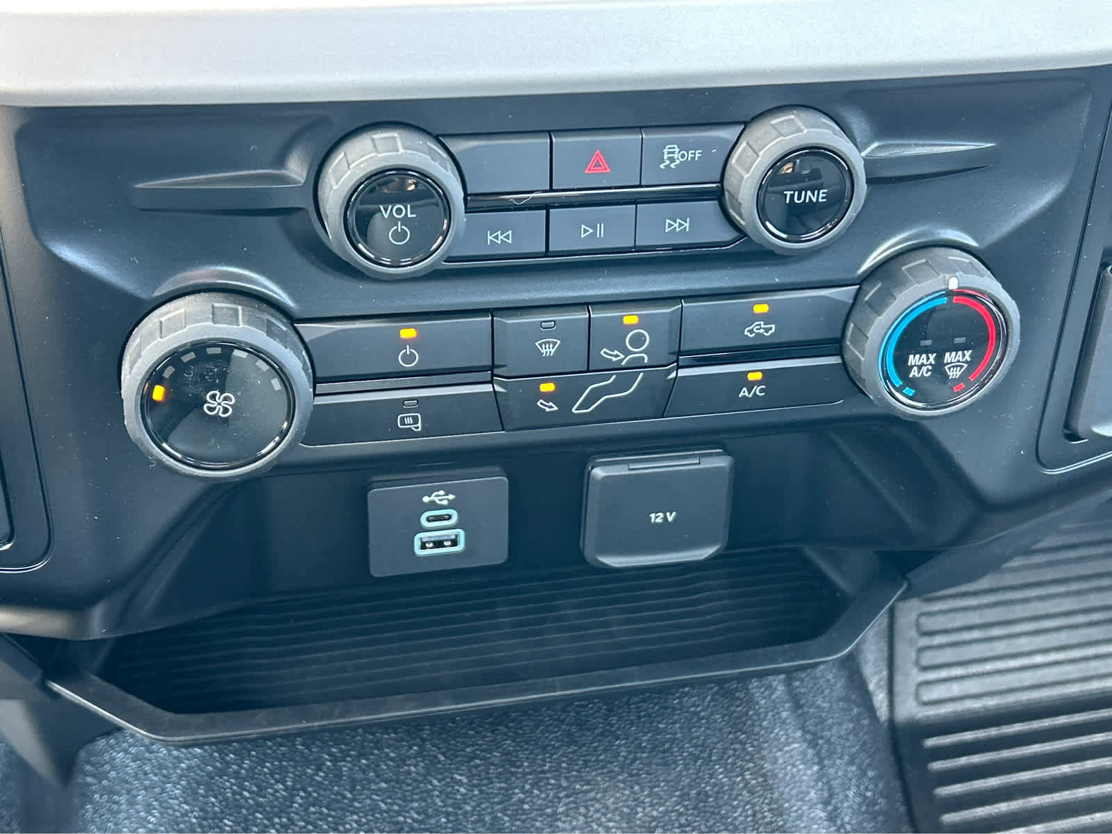 New 2025 Ford F550 4x4 Regular Cab Super Duty image 30