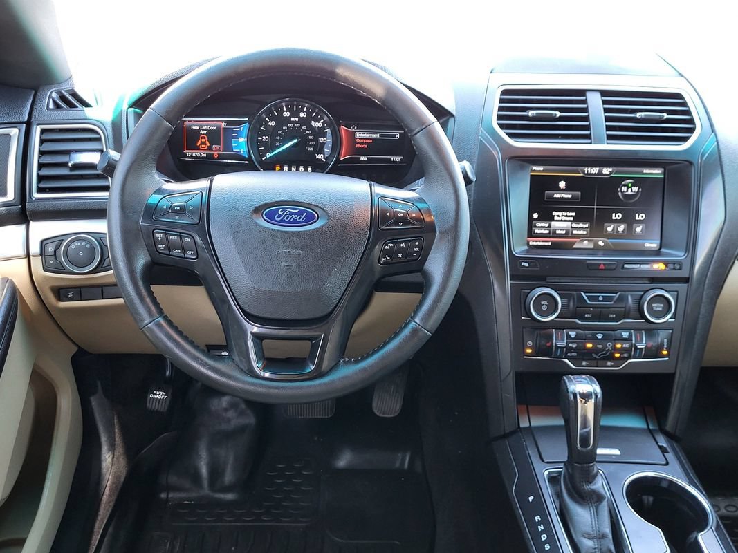 Used 2016 Ford Explorer XLT w/ Equipment Group 201A AWD/4WD image 28