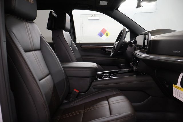 New 2026 Chevrolet Suburban High Country AWD/4WD image 31