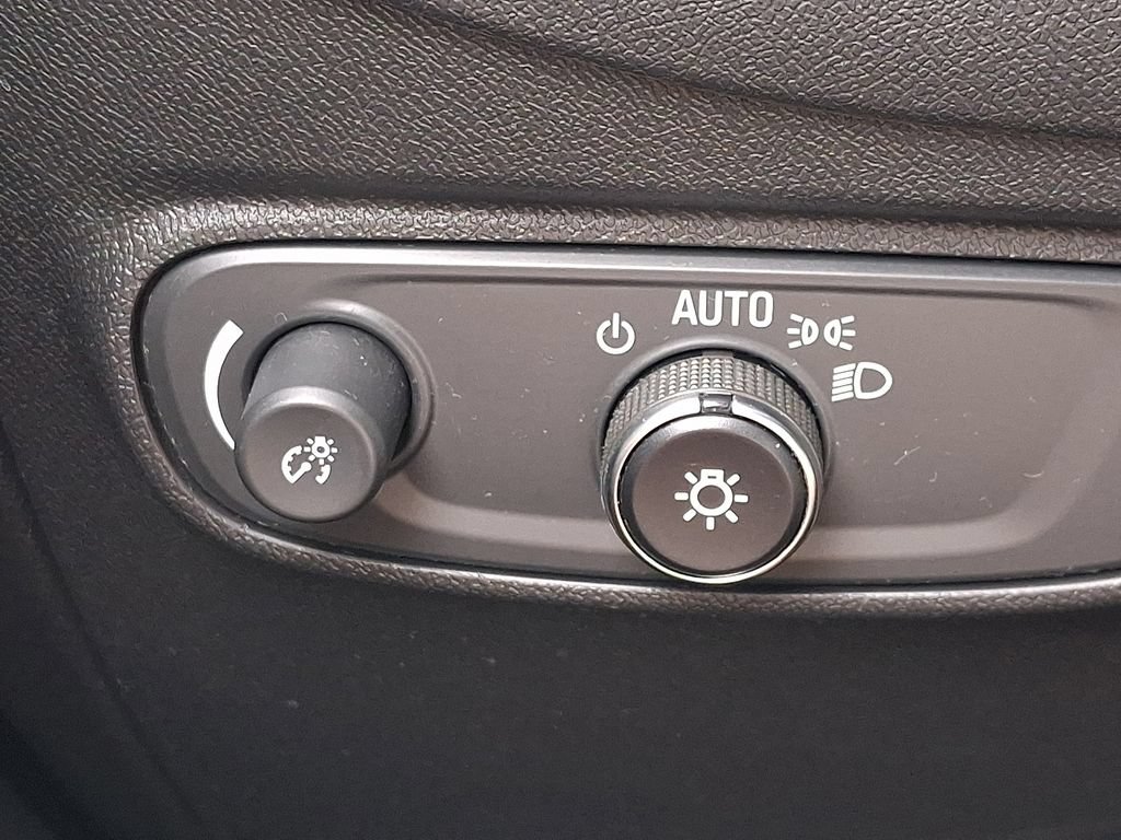 Used 2024 Chevrolet Equinox LS FWD image 25