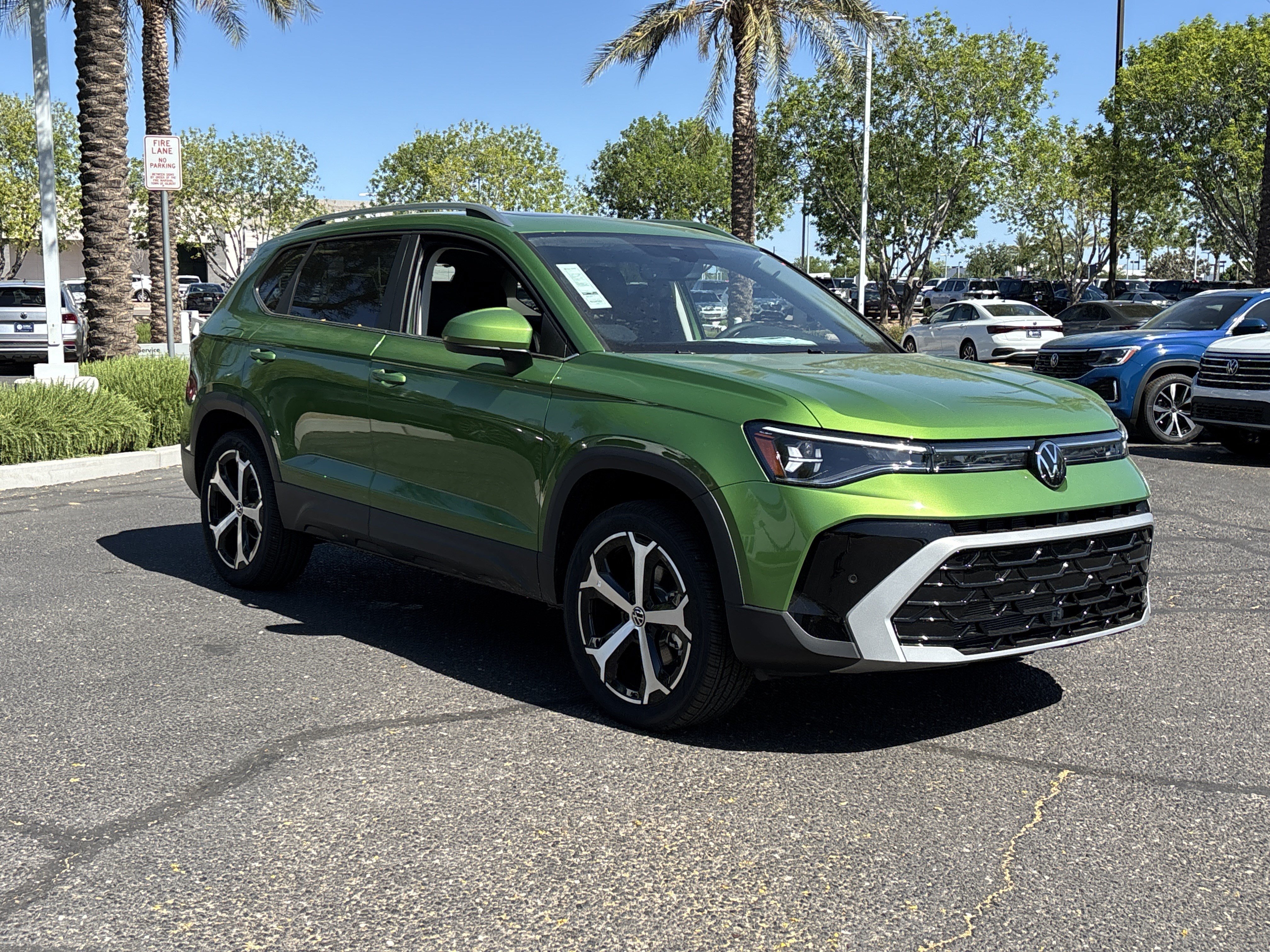 New 2026 Volkswagen Taos SEL AWD/4WD image 5