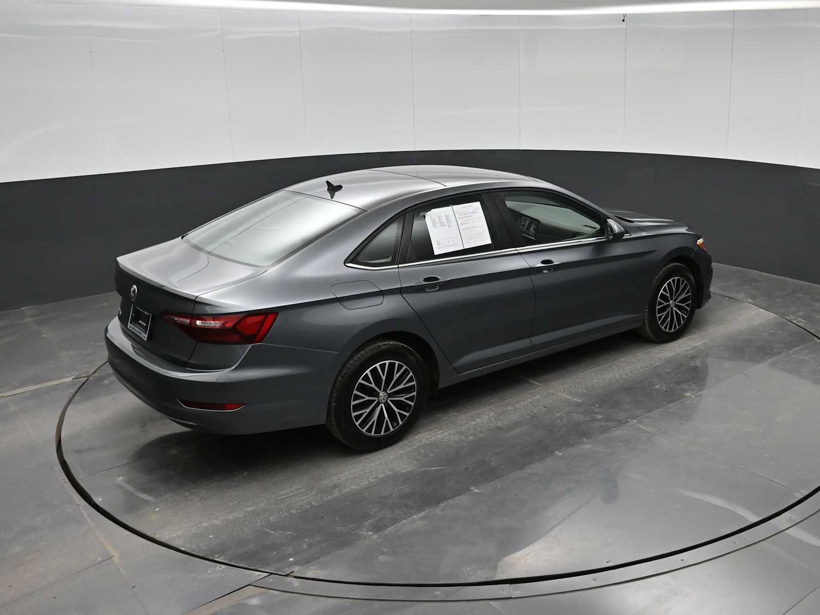 Used 2021 Volkswagen Jetta SE FWD image 32