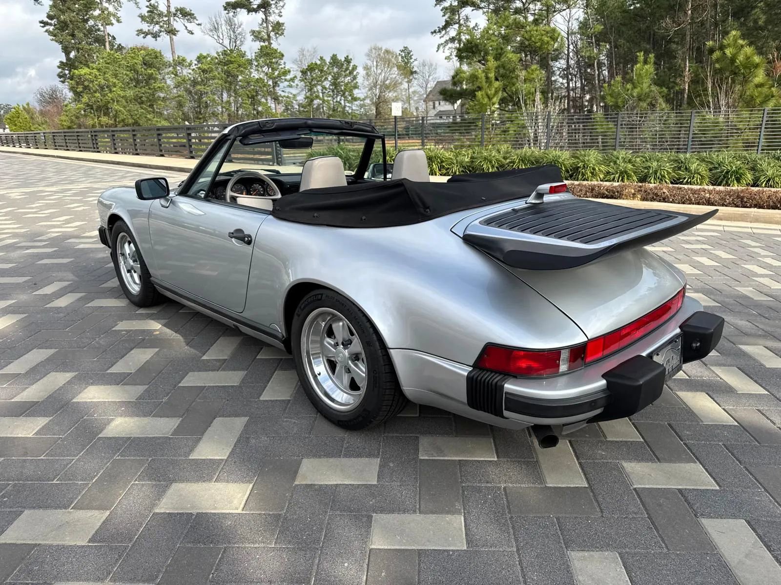 Used 1989 Porsche 911 Carrera image 24