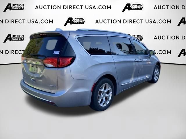 Used 2017 Chrysler Pacifica Limited FWD image 8