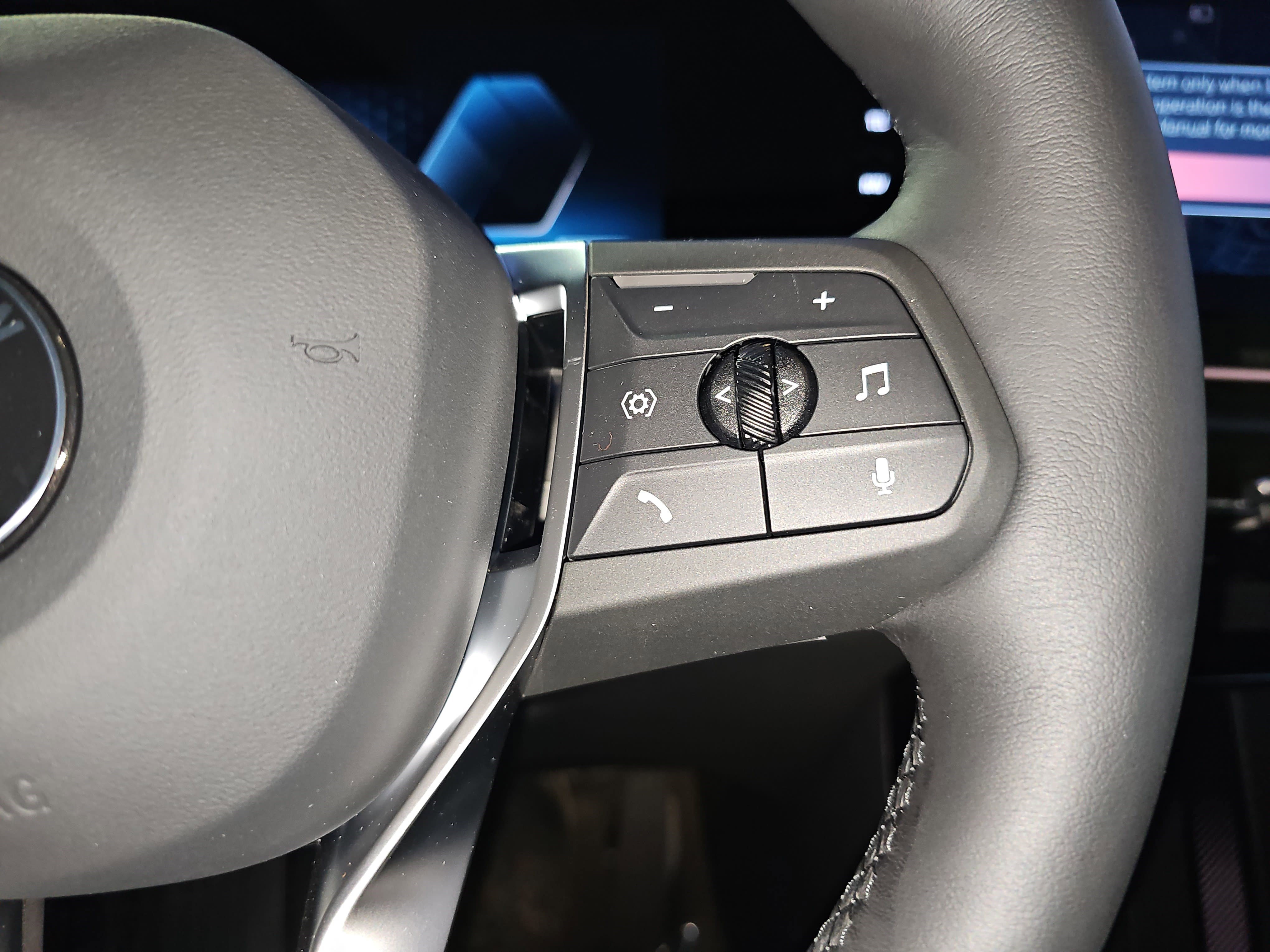 New 2026 BMW X2 xDrive28i w/ Technology Package image 19