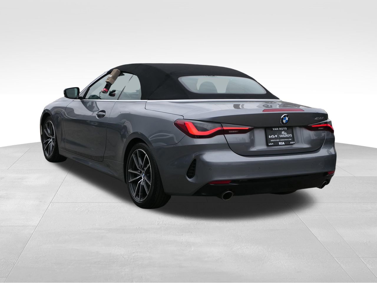 Used 2024 BMW 430i Convertible image 5