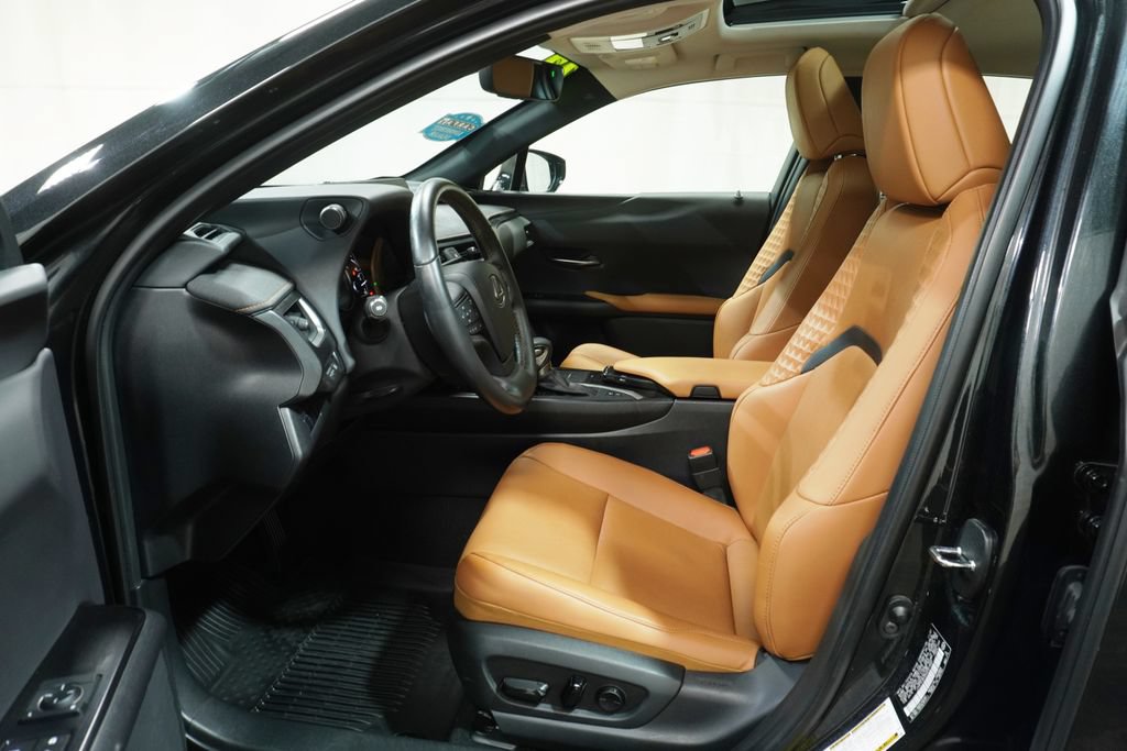 Used 2022 Lexus UX 250h w/ Premium Package AWD/4WD image 12