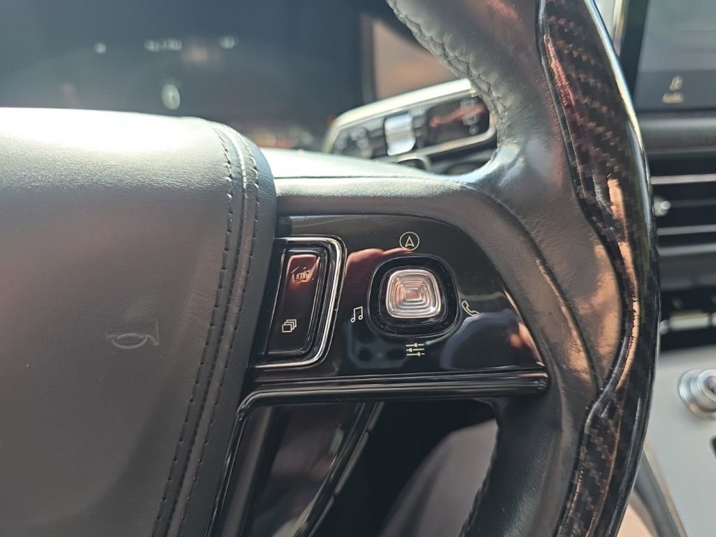 Used 2020 Lincoln Aviator 2WD image 27