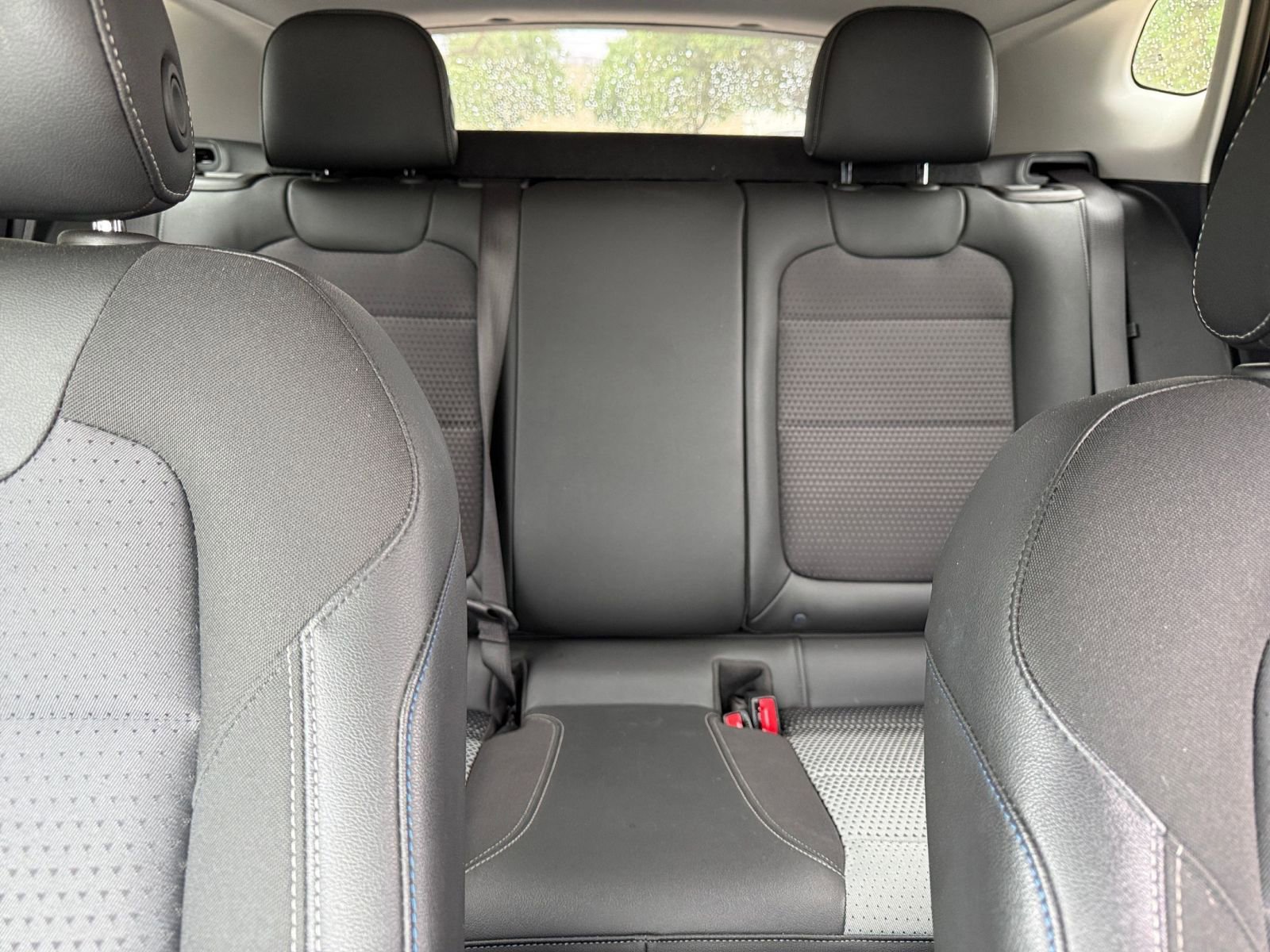 Used 2025 Chevrolet Trax LT FWD image 38