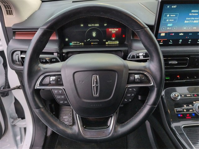 Used 2023 Lincoln Nautilus Reserve image 9