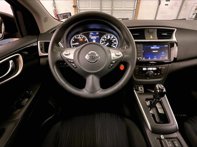 Used 2019 Nissan Sentra SV w/ Special Edition Package FWD image 5
