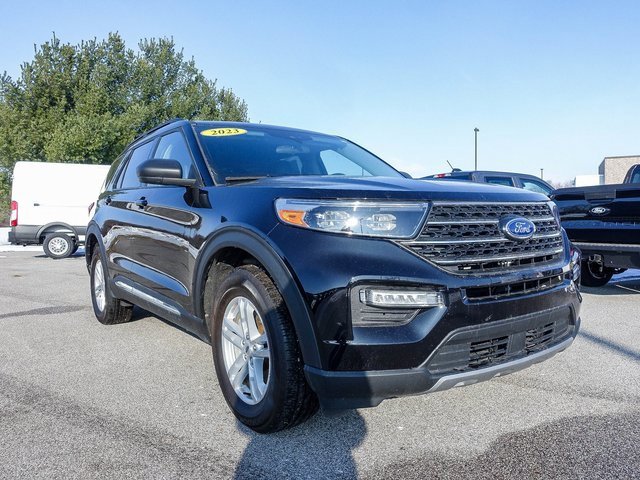 Used 2023 Ford Explorer XLT w/ Equipment Group 202A image 22