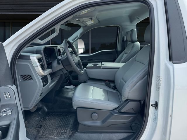 New 2025 Ford F450 XL w/ XL Chrome Package image 9