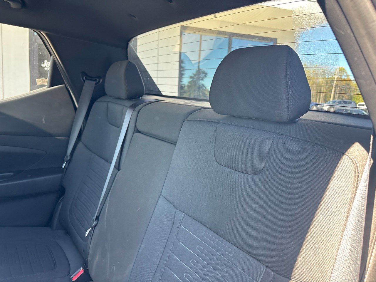 Used 2023 Hyundai Santa Cruz SE AWD/4WD image 6