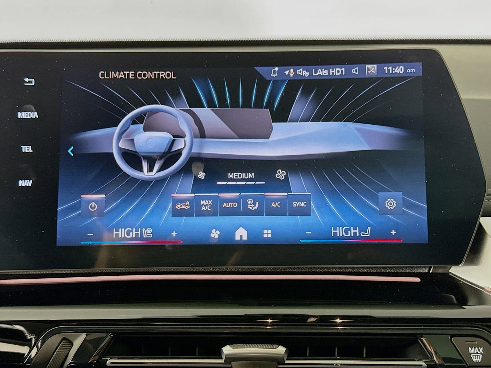 Used 2026 BMW X1 xDrive28i w/ Technology Package AWD/4WD image 16