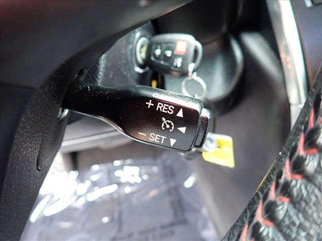 Used 2016 Toyota Camry SE FWD image 14