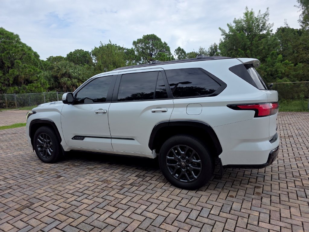 Certified 2025 Toyota Sequoia Platinum AWD/4WD image 9