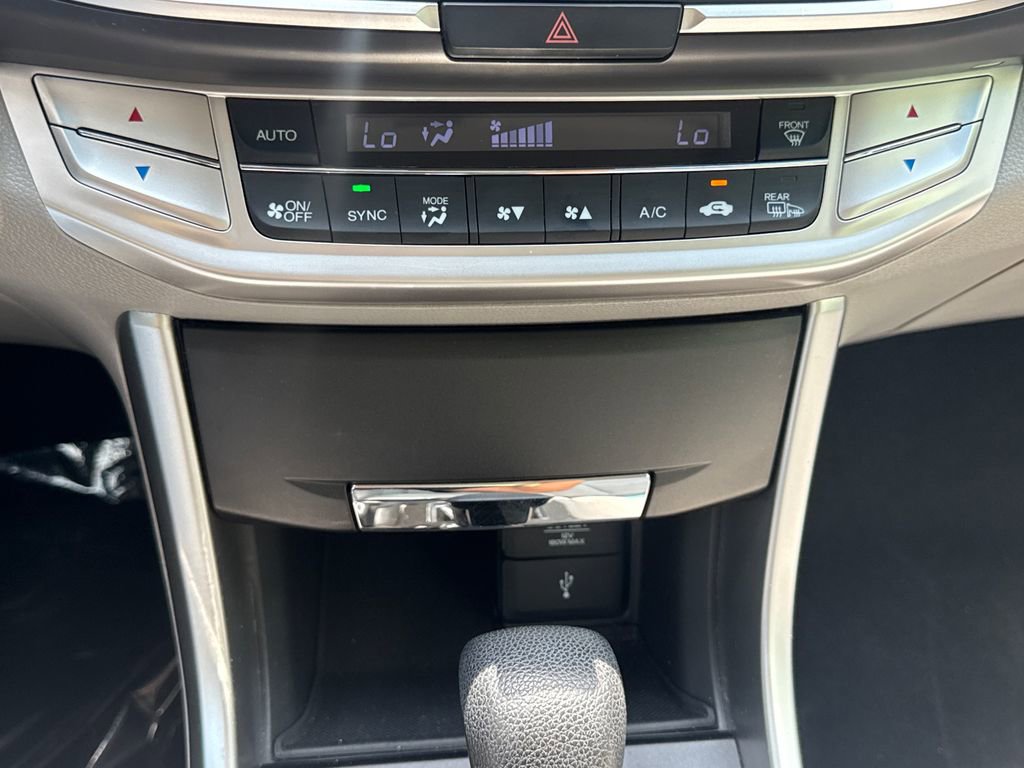 Used 2015 Honda Accord EX image 24