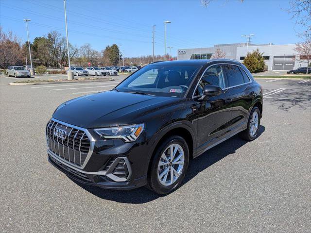 Certified 2025 Audi Q3 2.0T Premium w/ Convenience Package image 3