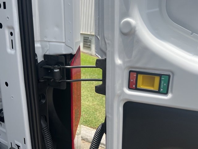 New 2023 Ford E-Transit Medium Roof image 10
