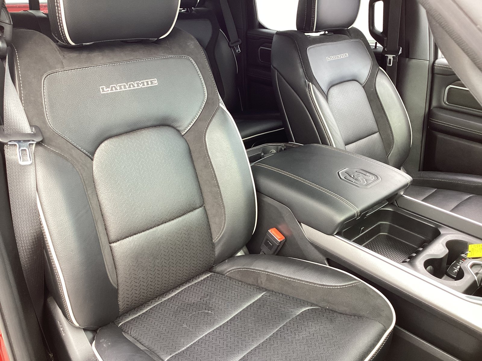 Used 2026 RAM 1500 Laramie AWD/4WD image 15