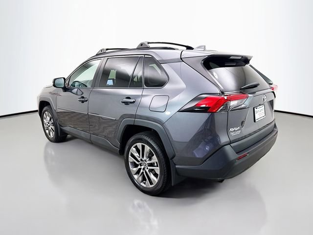 Used 2023 Toyota RAV4 XLE Premium image 5