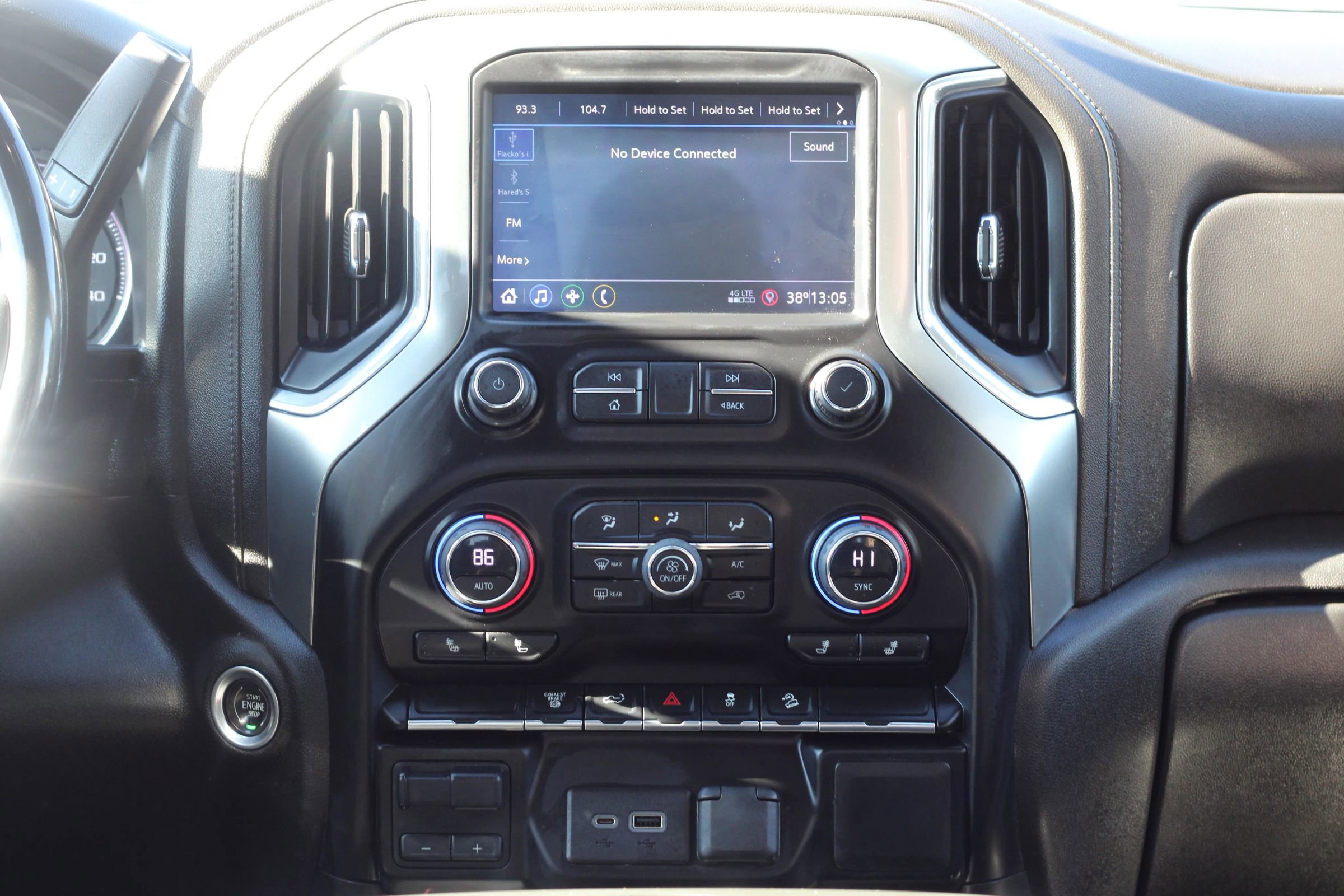 Used 2023 Chevrolet Silverado 2500 LT w/ Convenience Package image 17