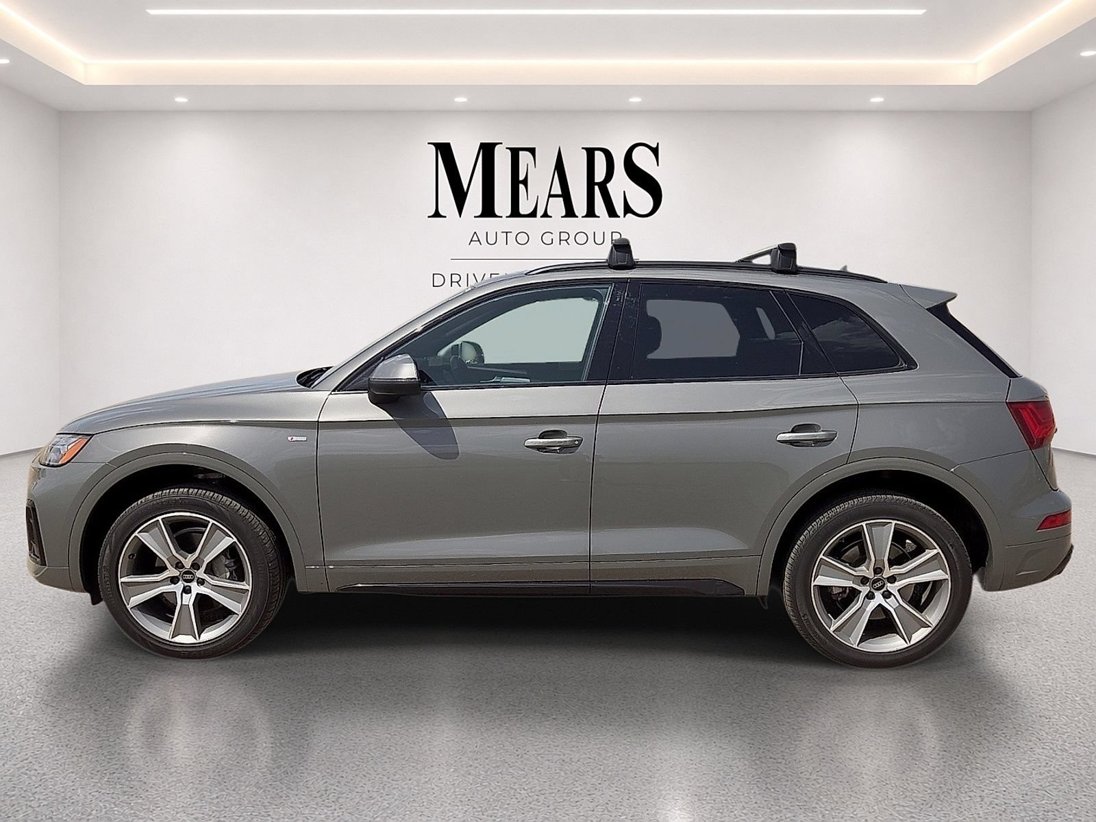 Used 2025 Audi Q5 2.0T Premium AWD/4WD image 2