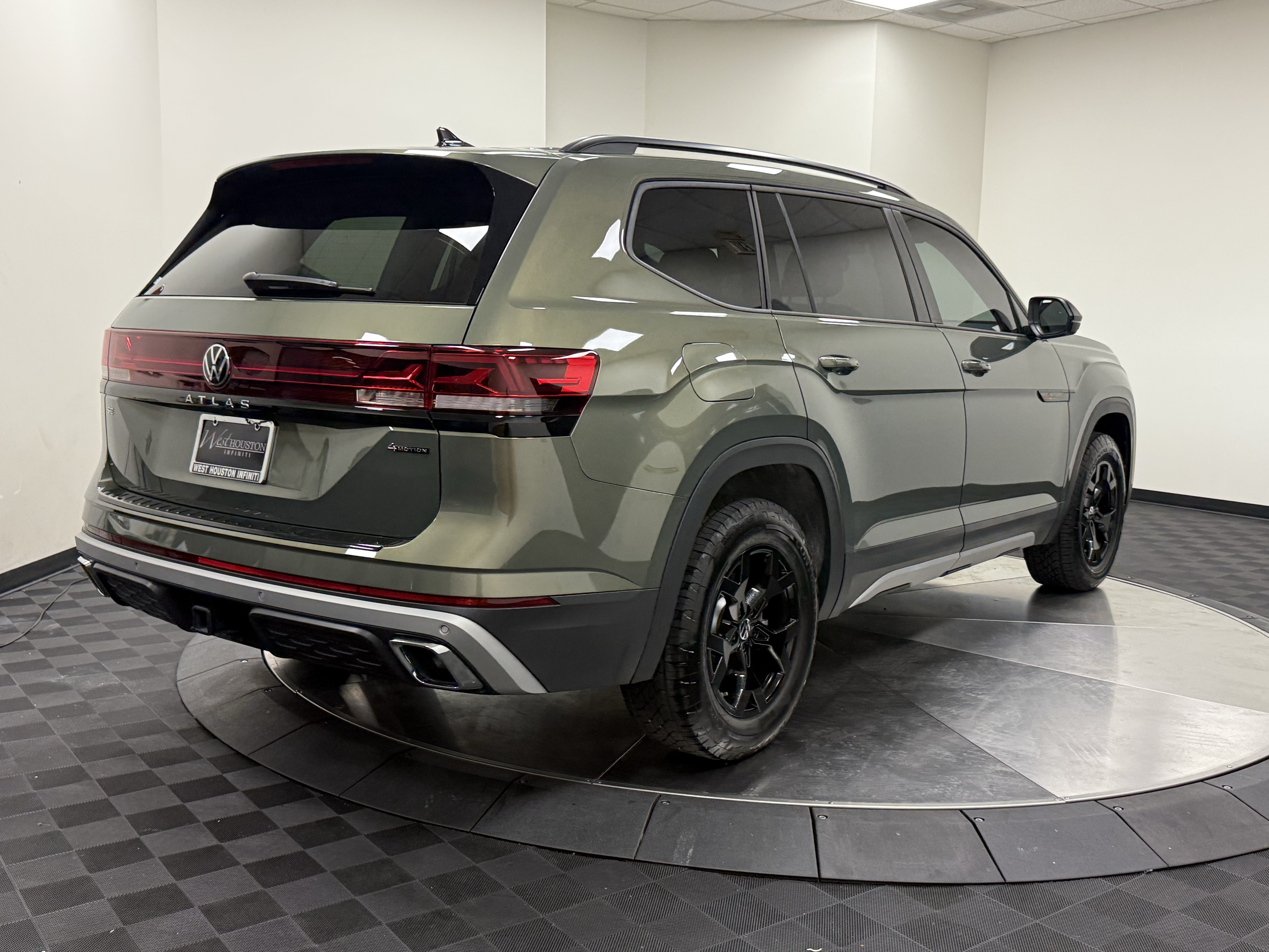 Used 2026 Volkswagen Atlas Peak Edition AWD/4WD image 7