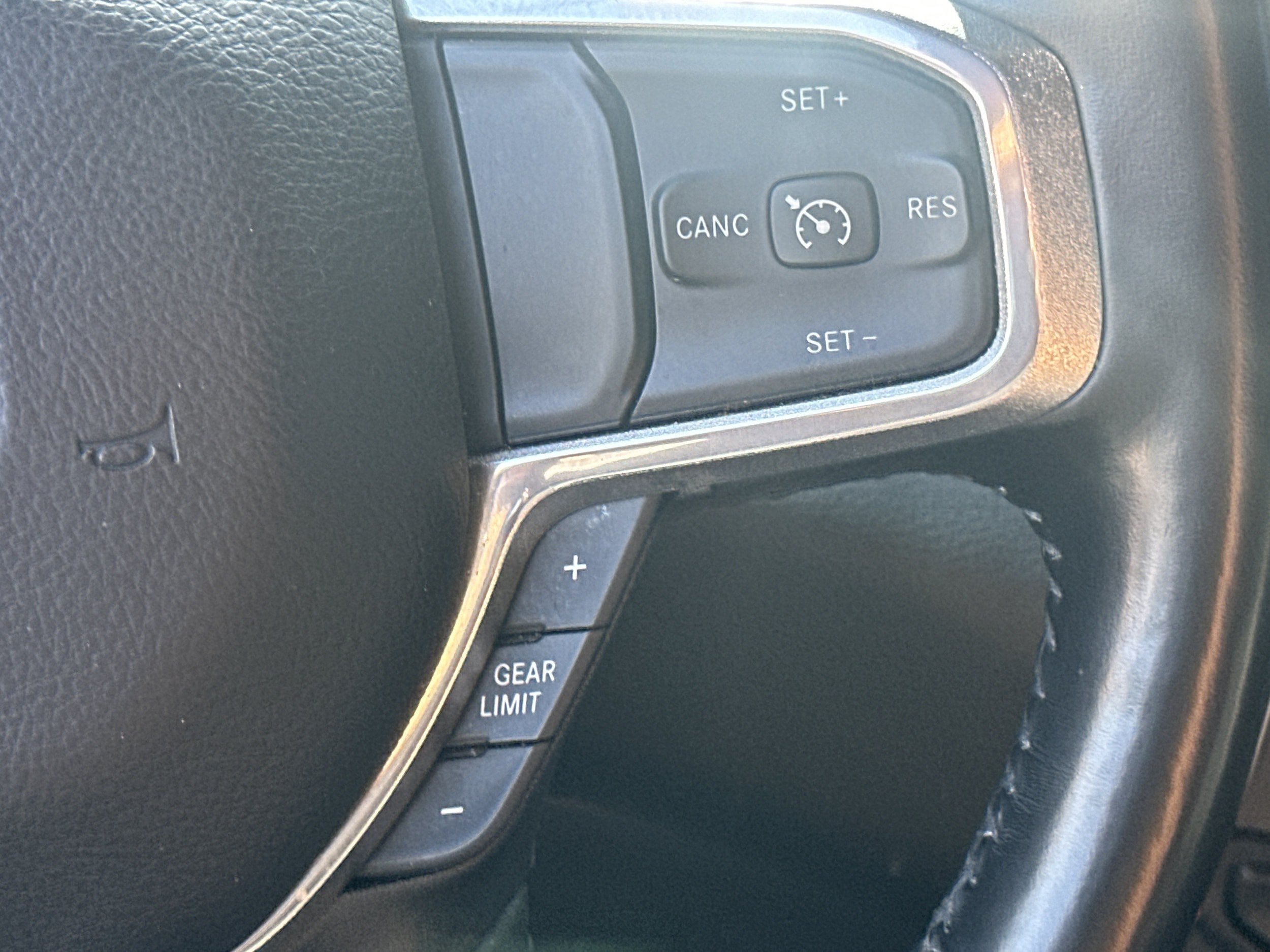 Used 2022 RAM 1500 Laramie RWD image 26