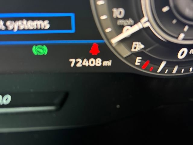 Used 2018 Volkswagen Tiguan SEL Premium image 16