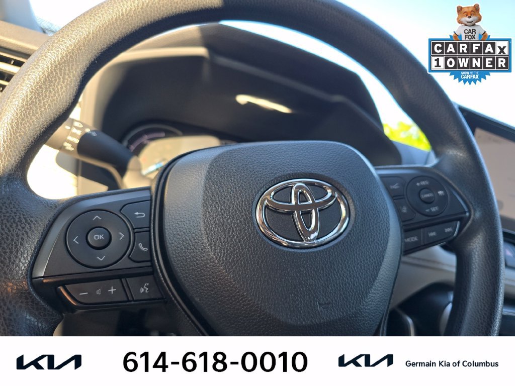 Used 2025 Toyota RAV4 XLE AWD/4WD image 21
