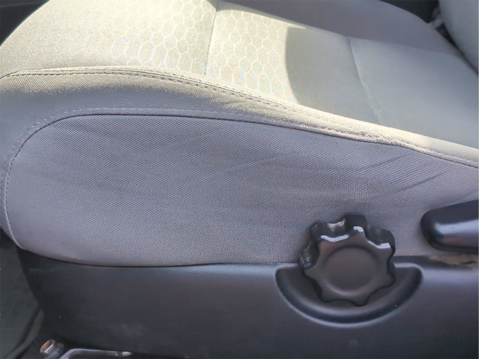Used 2019 Toyota Tacoma SR5 RWD image 18