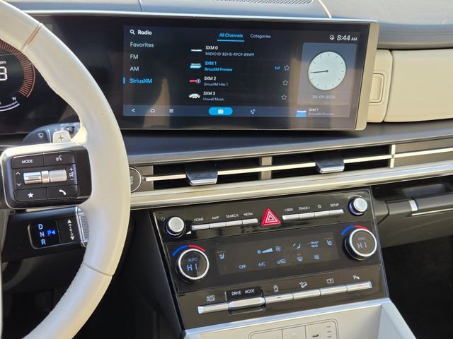 Used 2025 Hyundai Santa Fe SEL FWD image 22