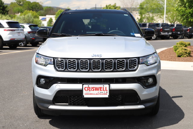 Used 2025 Jeep Compass Limited AWD/4WD image 7