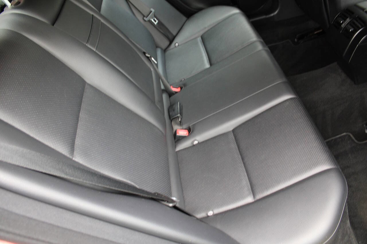Used 2014 Mercedes-Benz C 300 4MATIC Sedan image 34