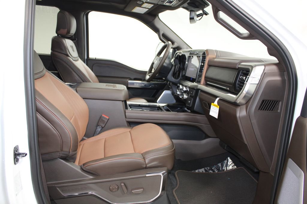 New 2026 Ford F250 King Ranch w/ Chrome Package image 32