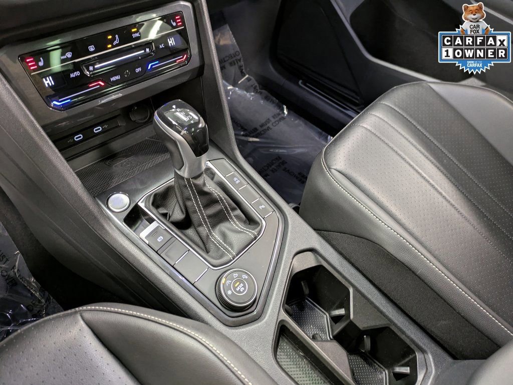 Used 2022 Volkswagen Tiguan SE R-Line image 14