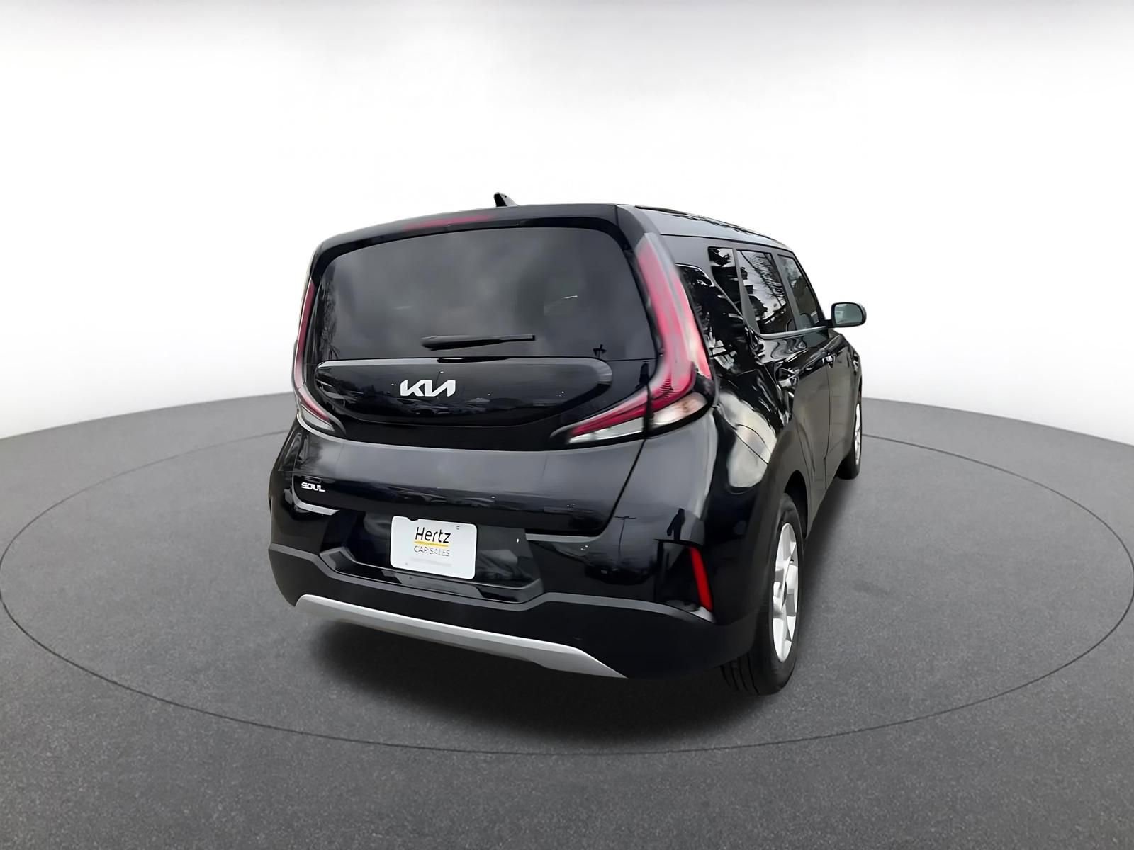 Used 2025 Kia Soul LX w/ LX Technology Package image 15